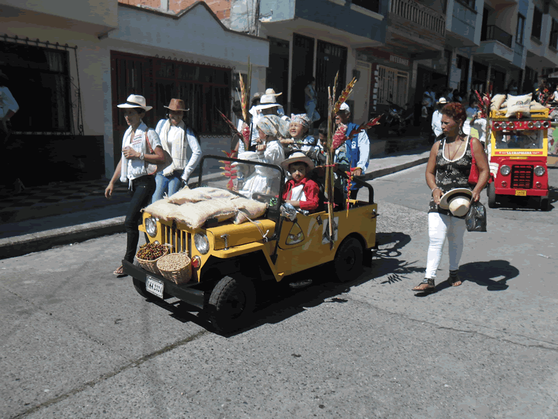 carnaval de la alegria con sabor y olor a café Quimbaya rumbo al centenario 22