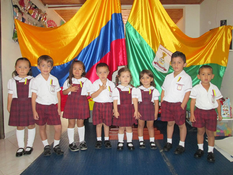 Izada de bandera junio mañana