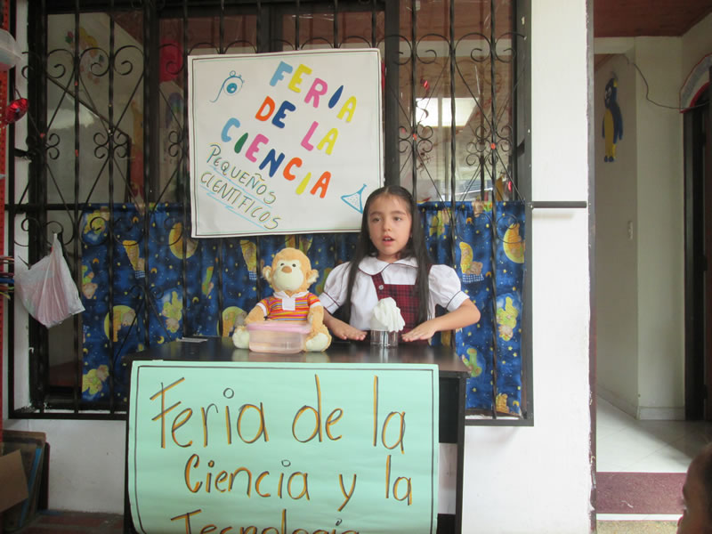 Feria de la ciencia Colegio Moderno Alejandría 12