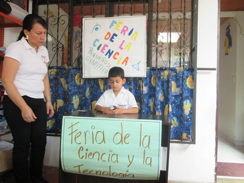 Feria de la ciencia Colegio Moderno Alejandría 2