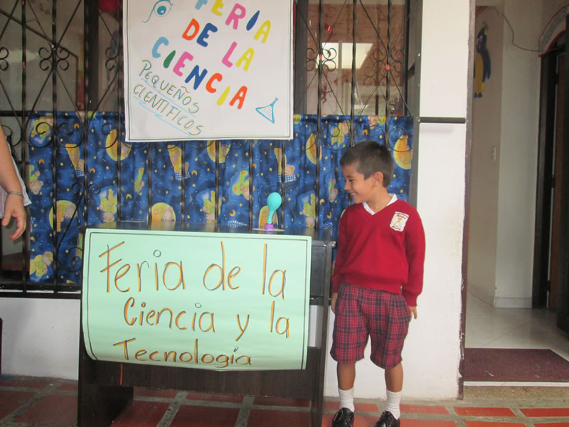 Feria de la ciencia Colegio Moderno Alejandría 3