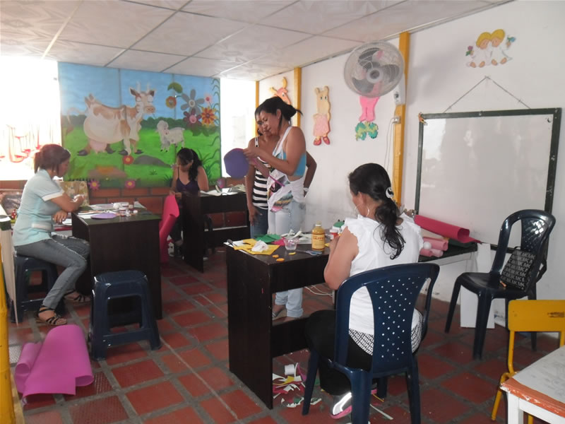 CAPACITACION MANUALIDADES