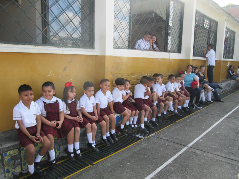 Visita colegio Mercadotecnia 4