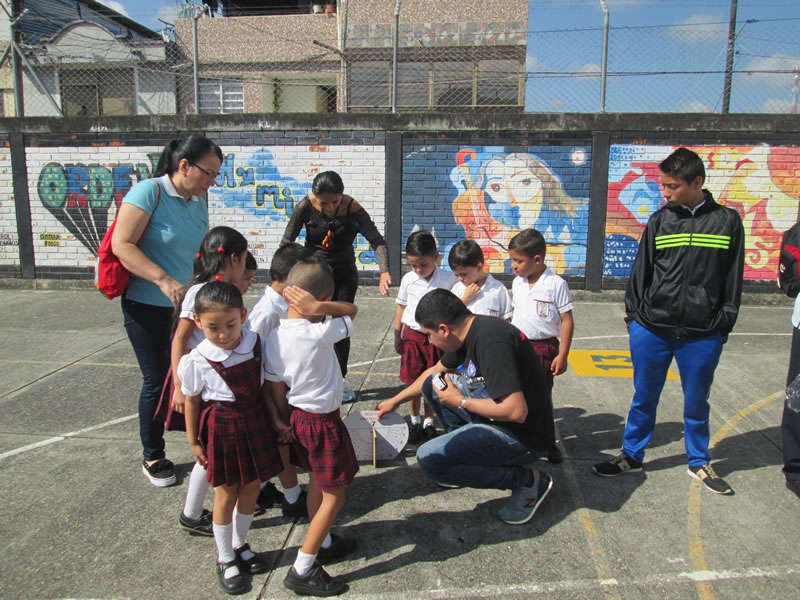 Visita colegio Mercadotecnia 7